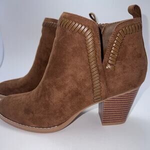 Dolce Vita Suede Pointed Toe Mid Block Heel Ankle Boots, Women's Size 8